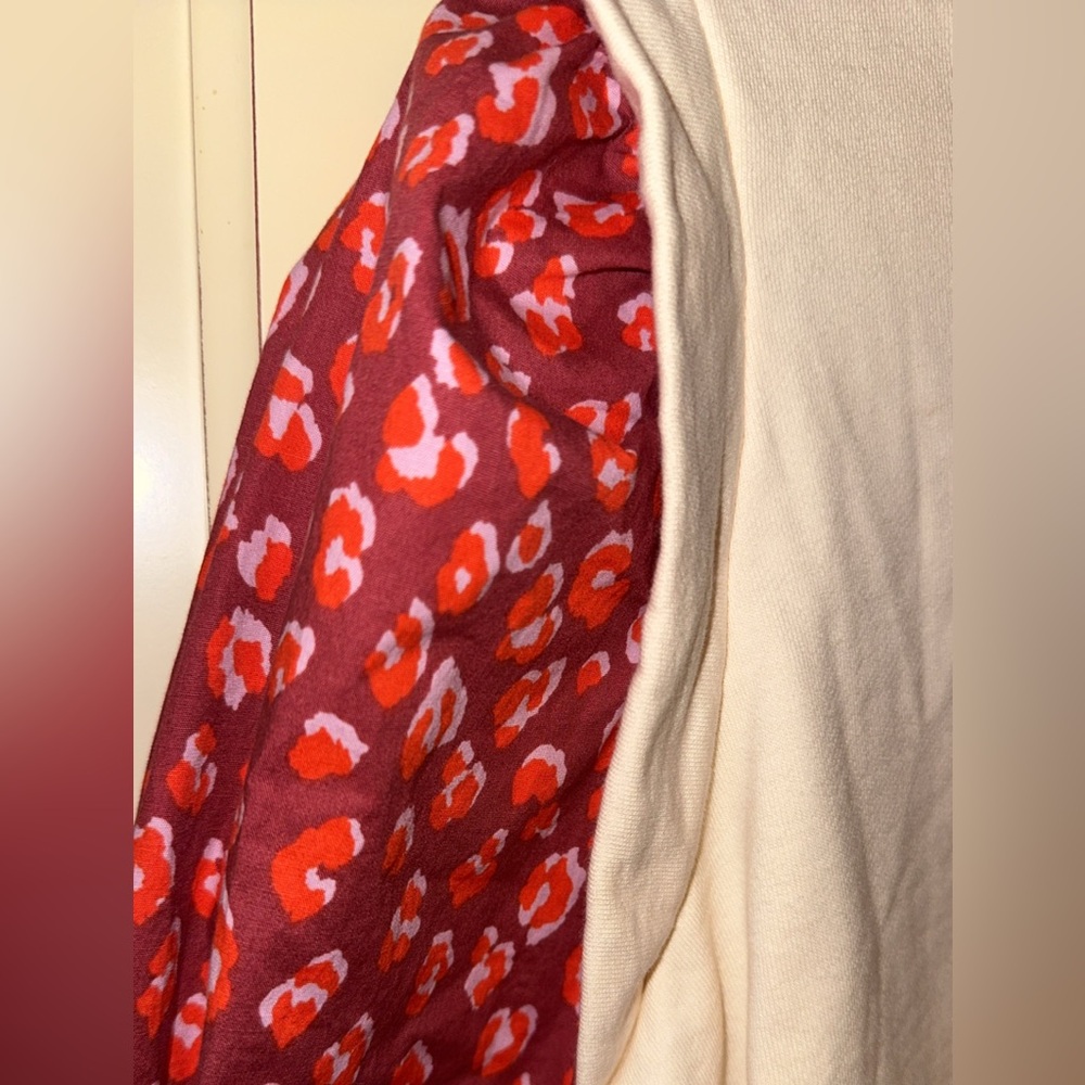 ❤️ Karlie Animal Print Bishop Sleeve Sweatshirt | Size L - Picture 4 of 7